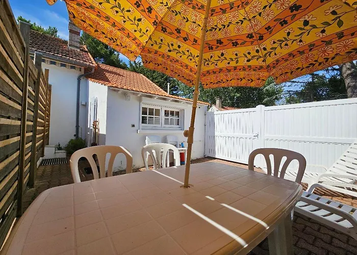 Charmante Maison Vendéenne à 350m De La Avec Cour Ens. Et Parking - Fr-1-476-180 Casa vacanze La Faute-sur-Mer