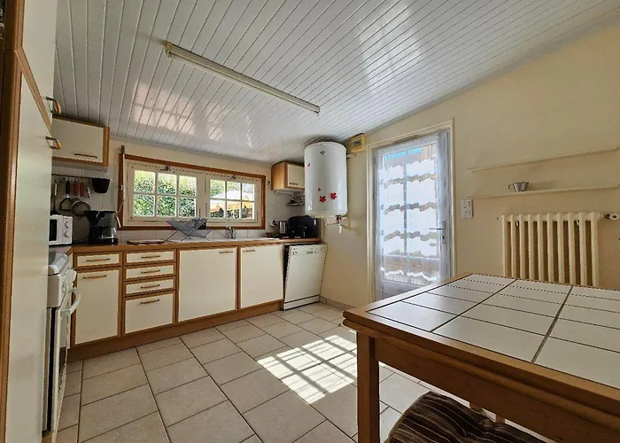 Casa vacanze Charmante Maison Vendéenne à 350m De La Avec Cour Ens. Et Parking - Fr-1-476-180 La Faute-sur-Mer